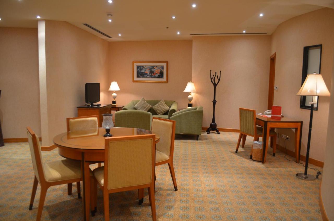 Eastyard Khobar Hotel - Formerly Ramada By Wyndham Khobar Al Khobar Exterior foto